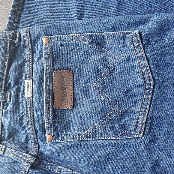 Wrangler Flare Jeans - Picture 7 of 15